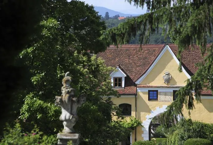 Obermayerhofen فندق